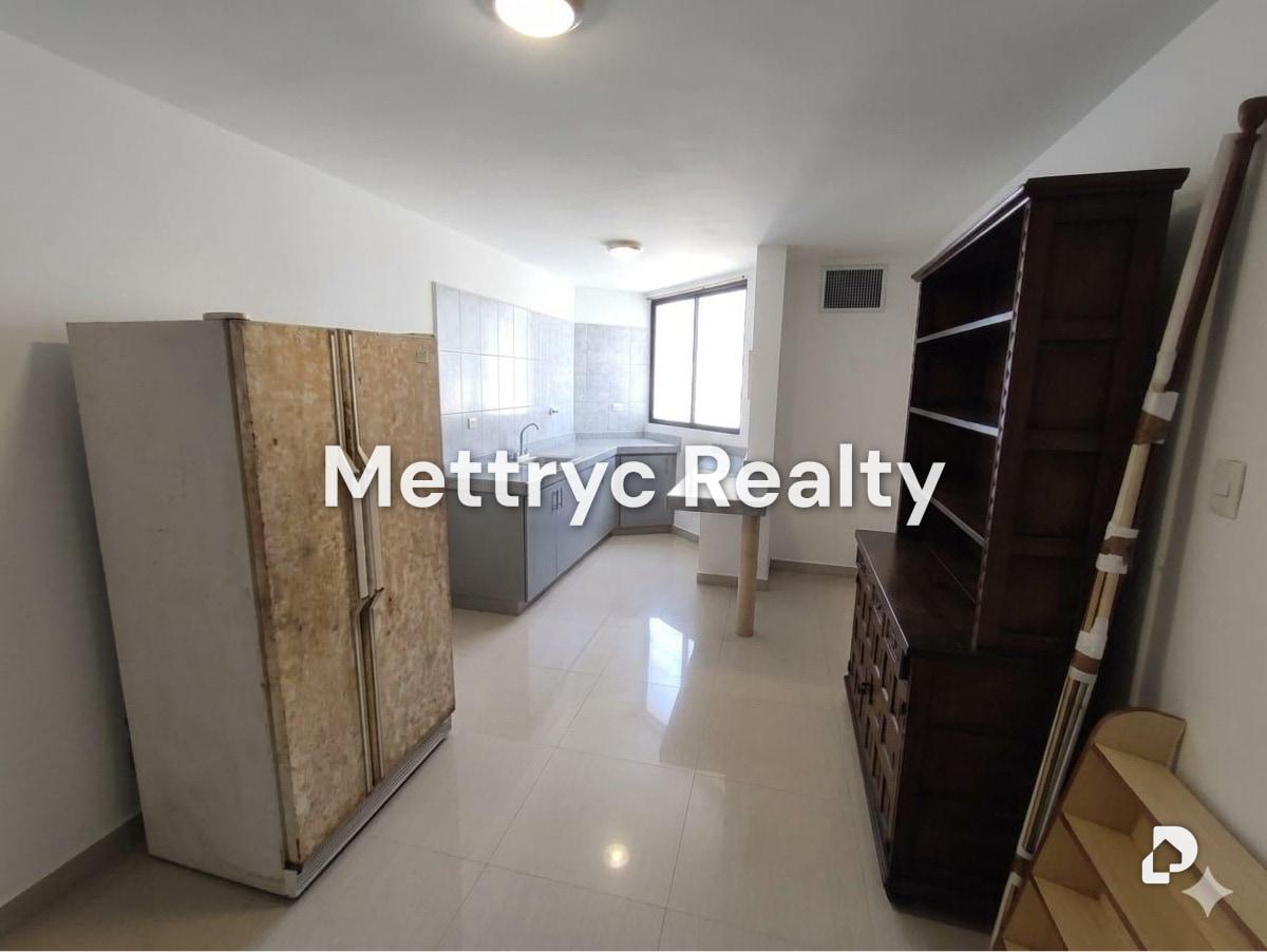 Apartamento en Los Guayabitos, Valencia – 4