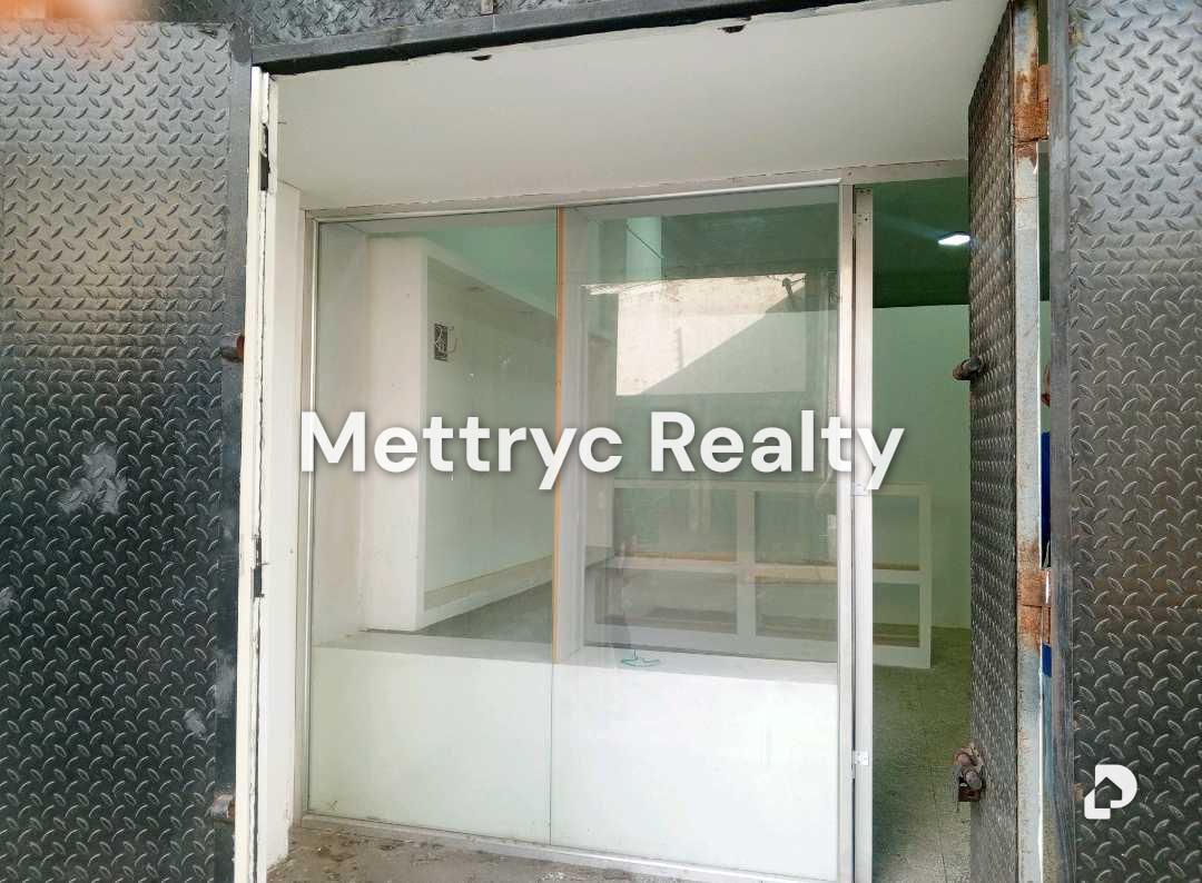Local comercial en Valencia – 2