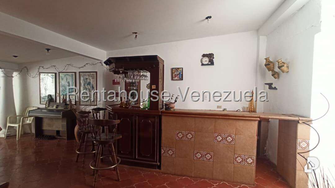 Casa en La Trinidad, Caracas – 15