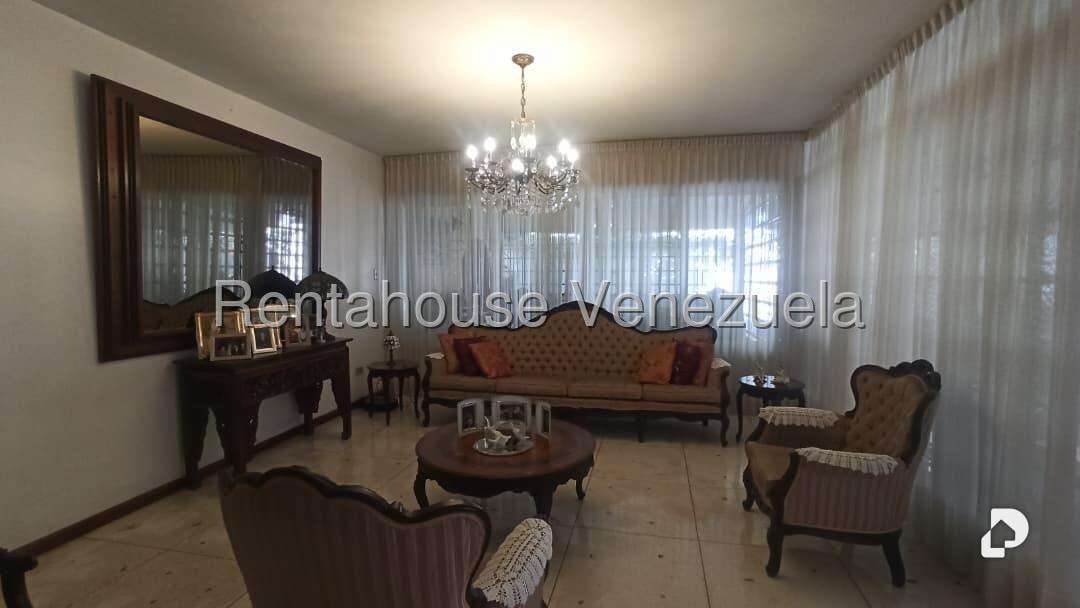 Casa en La Trinidad, Caracas – 7