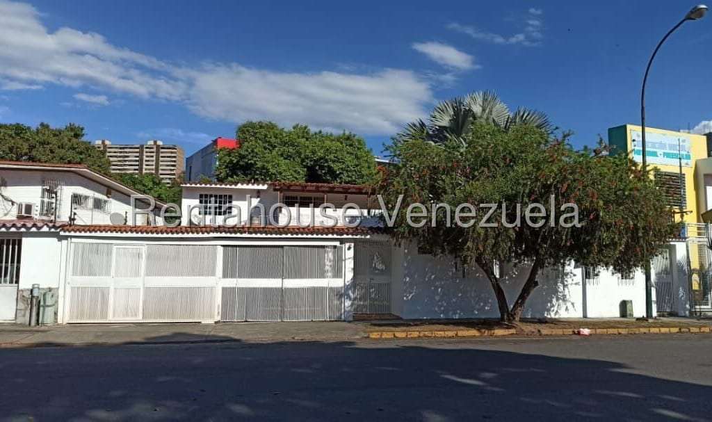 House in La Trinidad, Caracas - 1