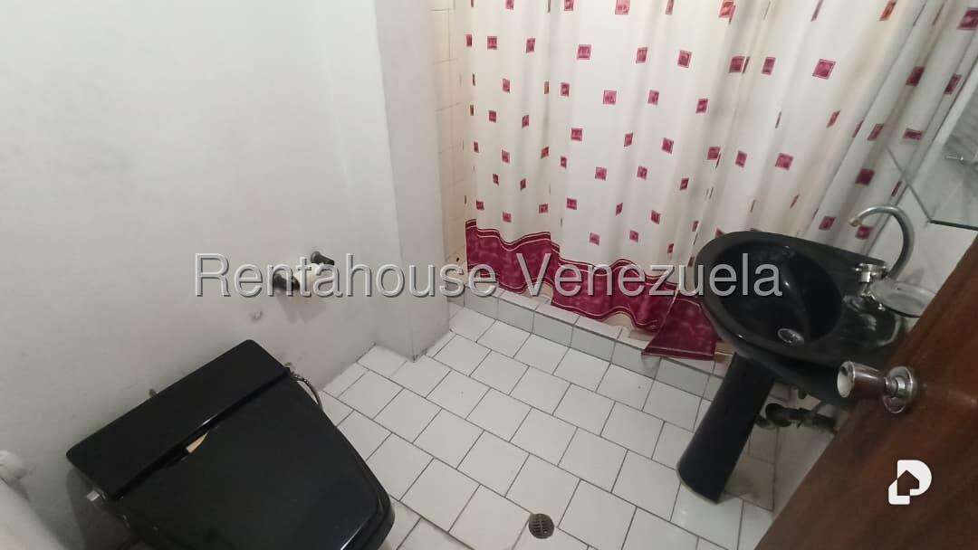 Casa en La Trinidad, Caracas – 32
