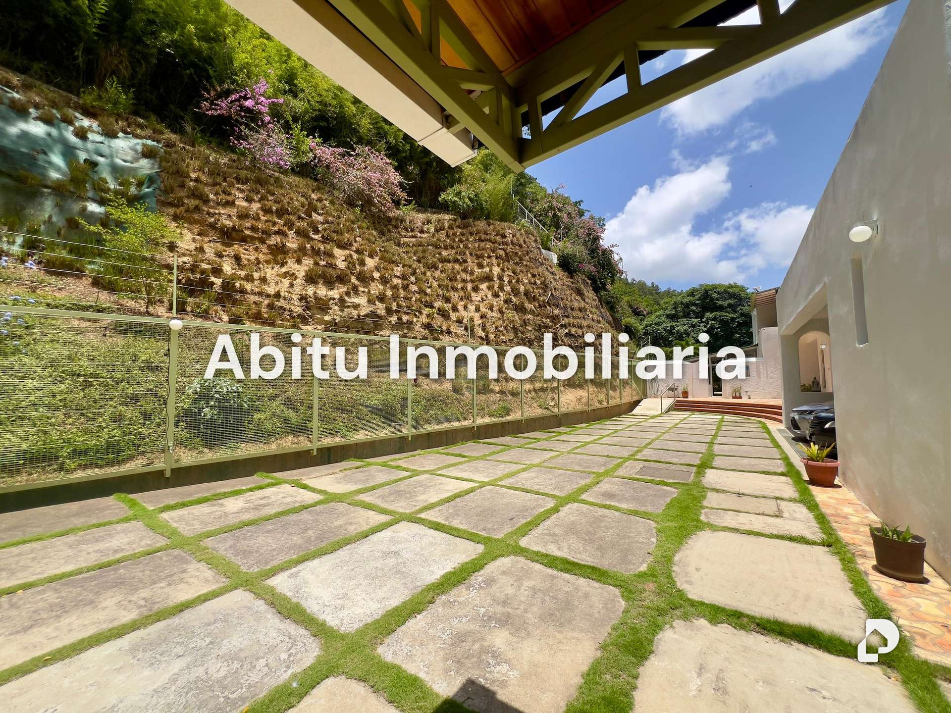 House in Cerro Verde, Caracas – 3