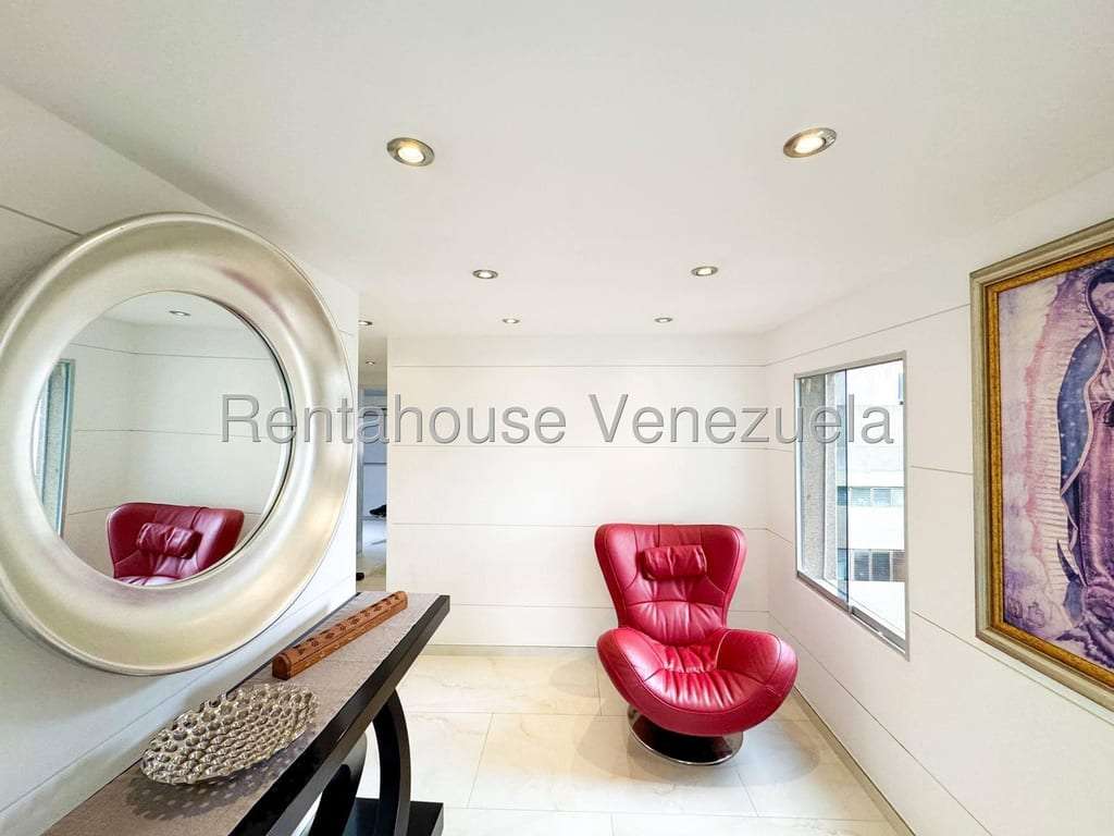 Apartamento en Las Mesetas de Santa Rosa de Lima, Caracas