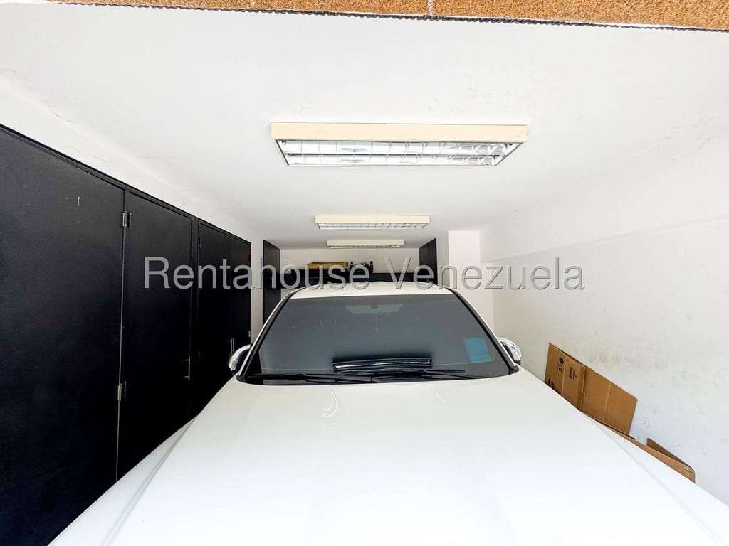 Apartamento en Las Mesetas de Santa Rosa de Lima, Caracas