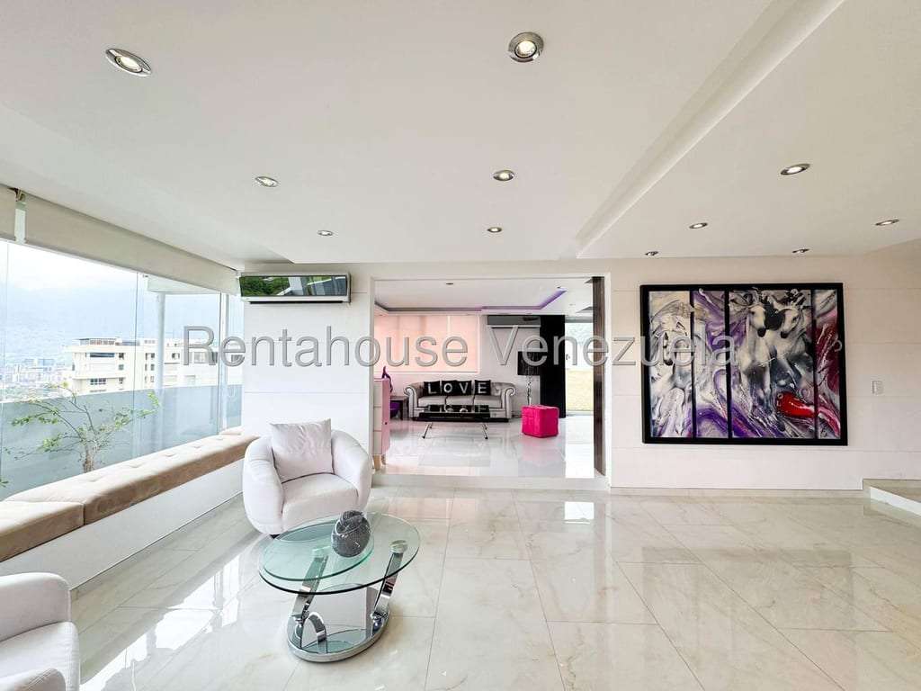 Apartamento en Las Mesetas de Santa Rosa de Lima, Caracas