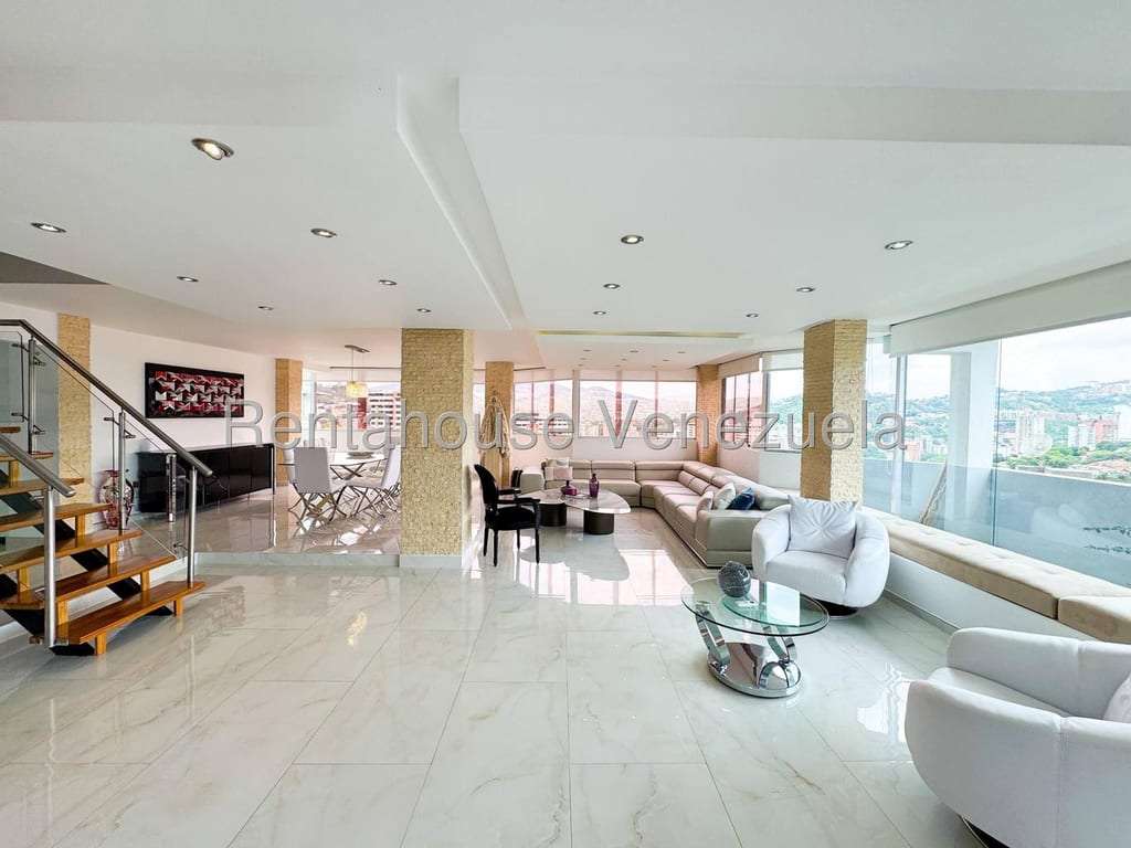 Apartamento en Las Mesetas de Santa Rosa de Lima, Caracas