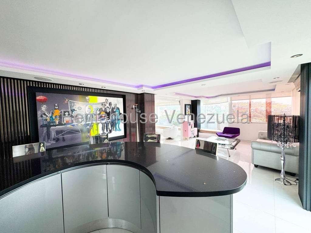 Apartamento en Las Mesetas de Santa Rosa de Lima, Caracas