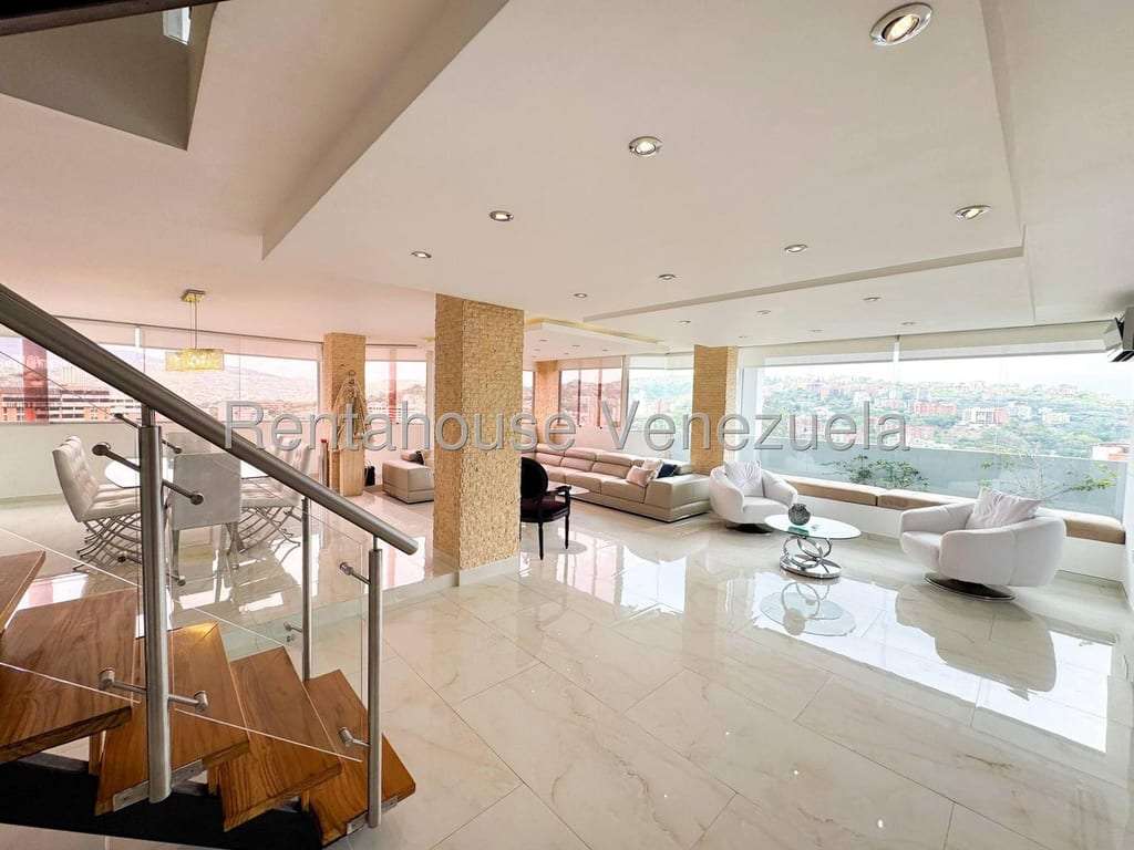 Apartamento en Las Mesetas de Santa Rosa de Lima, Caracas
