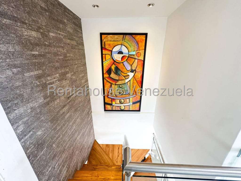 Apartamento en Las Mesetas de Santa Rosa de Lima, Caracas