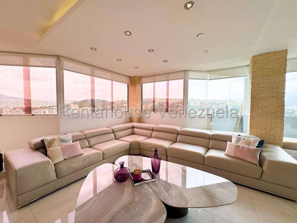 Apartamento en Las Mesetas de Santa Rosa de Lima, Caracas