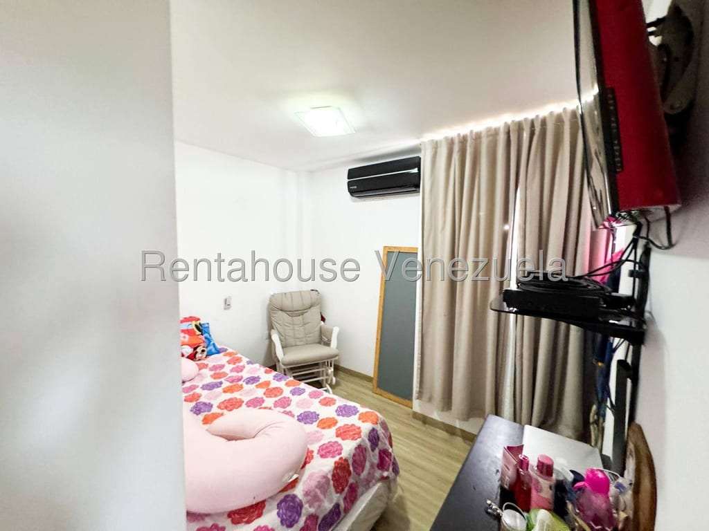 Apartamento en Las Mesetas de Santa Rosa de Lima, Caracas