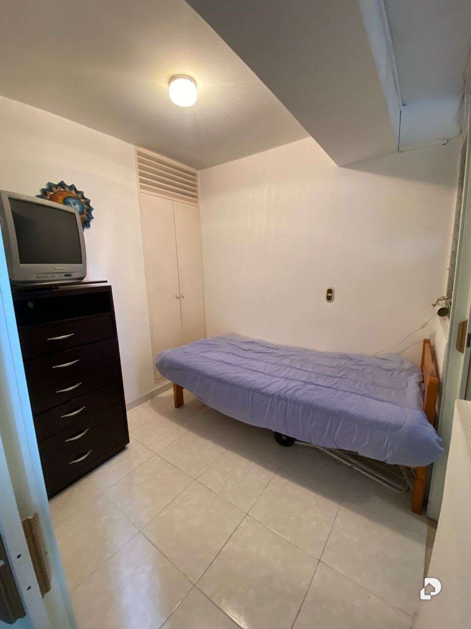 Room in El Cigarral, Caracas – 5