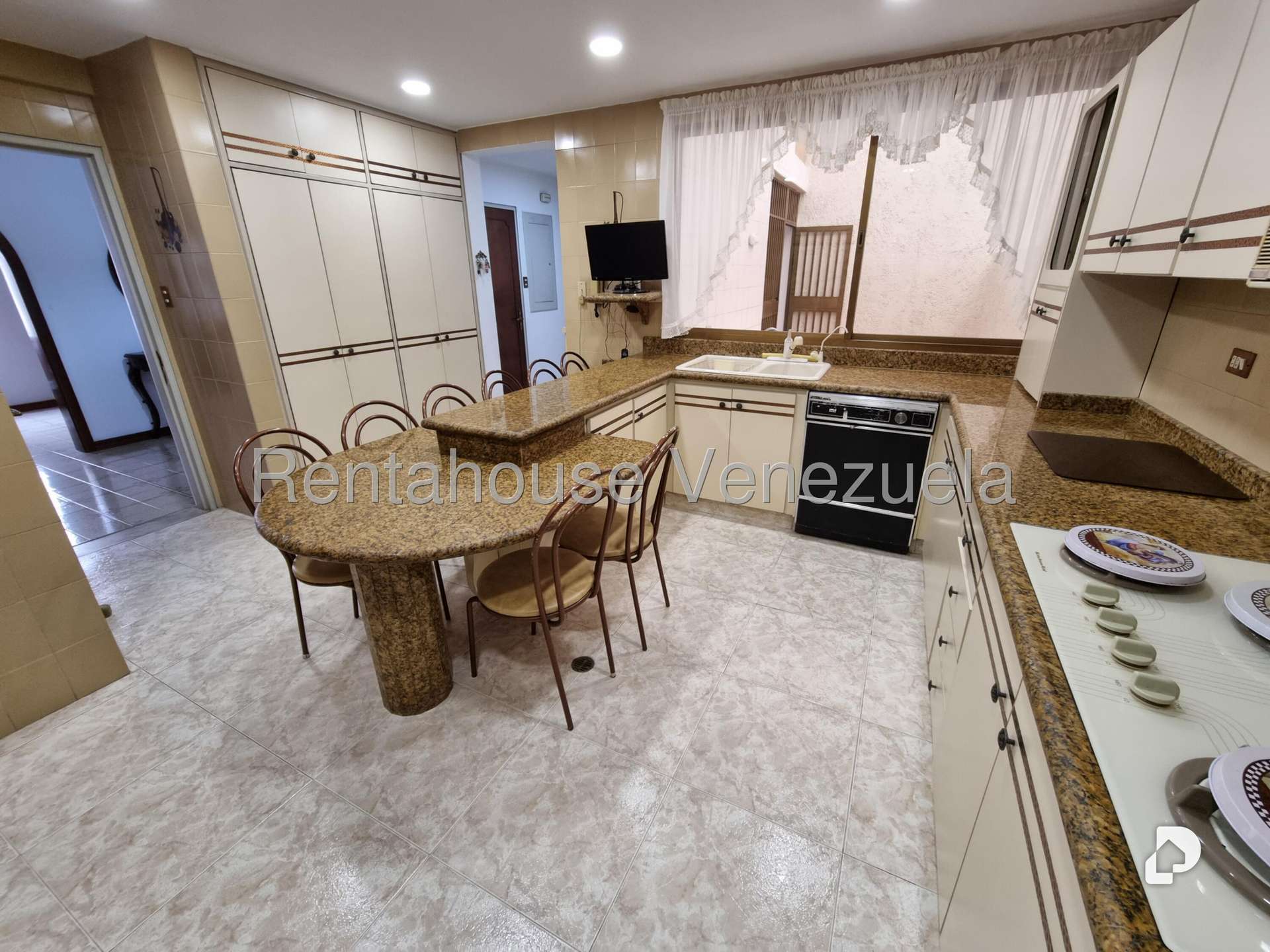 Casa en Colinas de Bello Monte, Caracas – 12