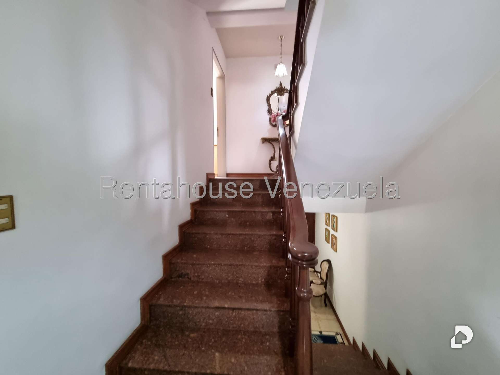 Casa en Colinas de Bello Monte, Caracas – 24