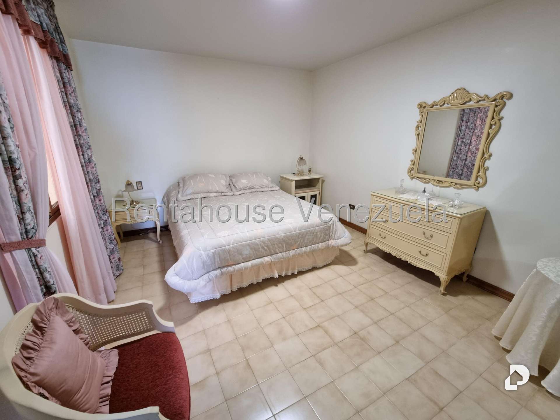 Casa en Colinas de Bello Monte, Caracas – 37