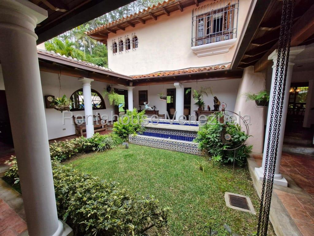 Casa en La Lagunita Country Club, Caracas