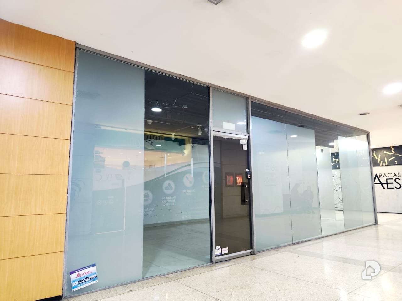 Local comercial en Chuao, Caracas – 6