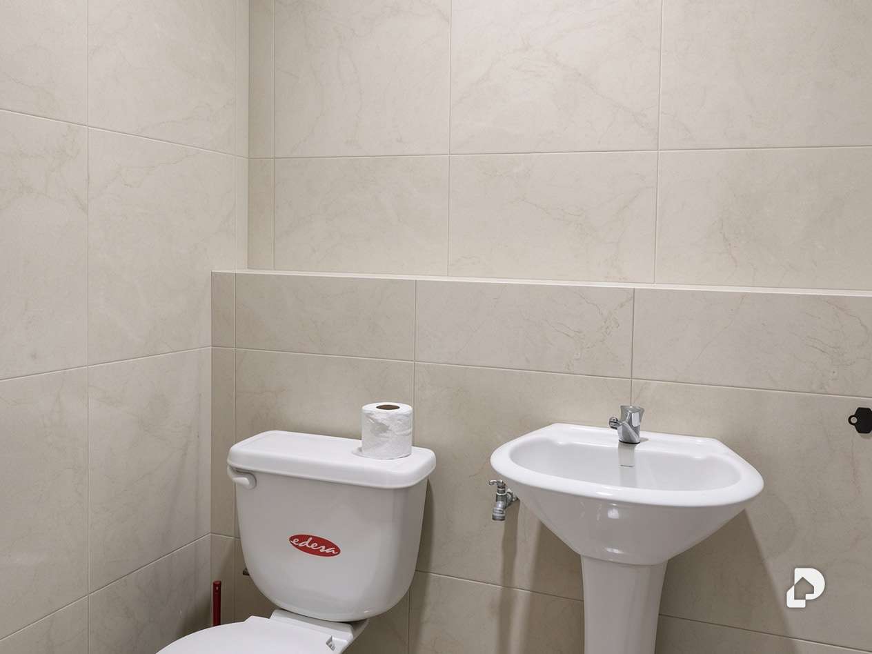 Local comercial en Chuao, Caracas – 7