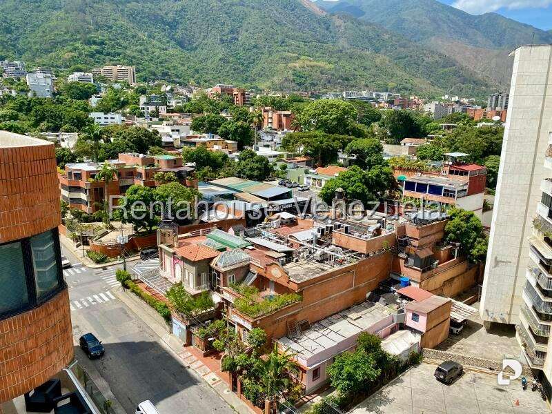 Apartamento en Los Palos Grandes, Caracas – 74