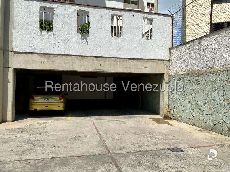 Apartamento en Los Palos Grandes, Caracas – 62