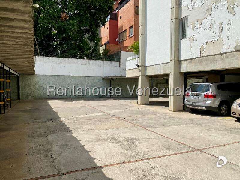 Apartamento en Los Palos Grandes, Caracas – 63
