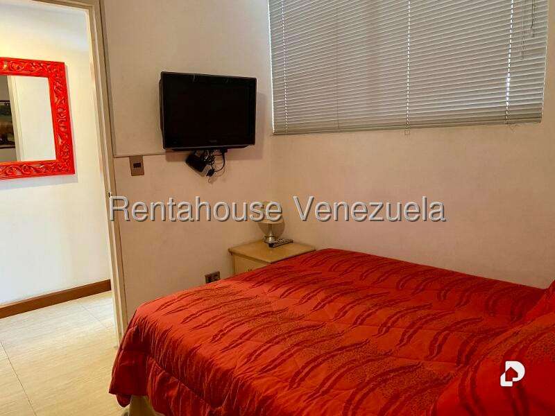 Apartamento en Los Palos Grandes, Caracas – 55