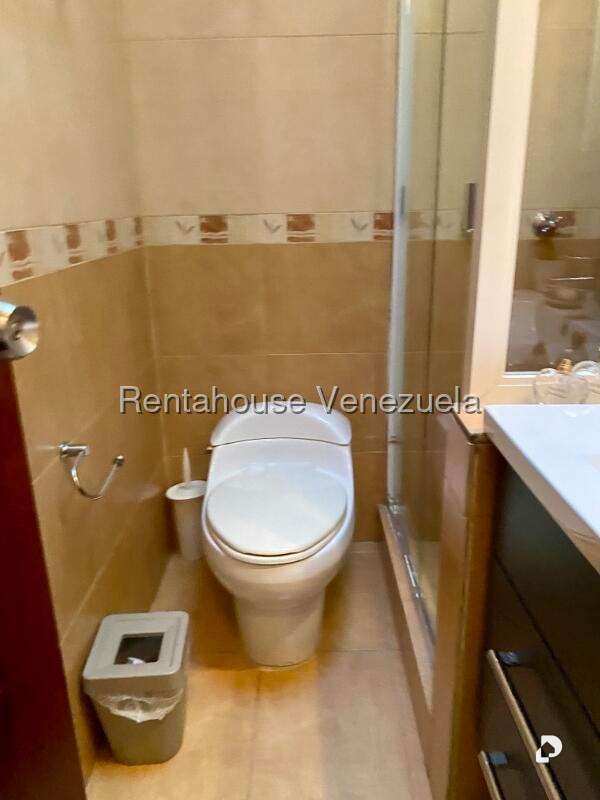 Apartamento en Los Palos Grandes, Caracas – 25