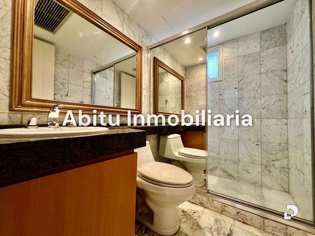 Apartment in Los Naranjos (Las Mercedes), Caracas – 12