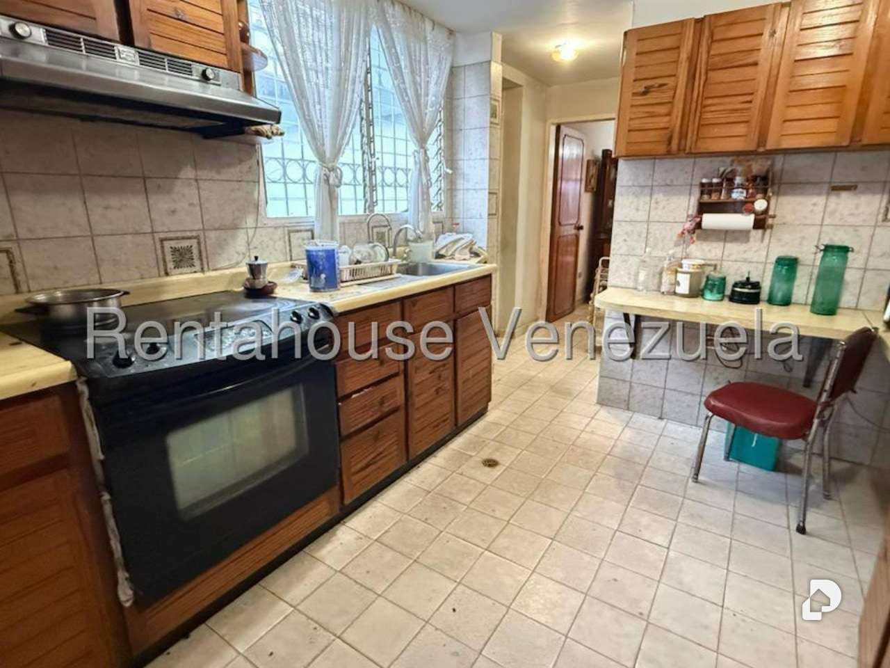 Casa en Alto Prado, Caracas – 11