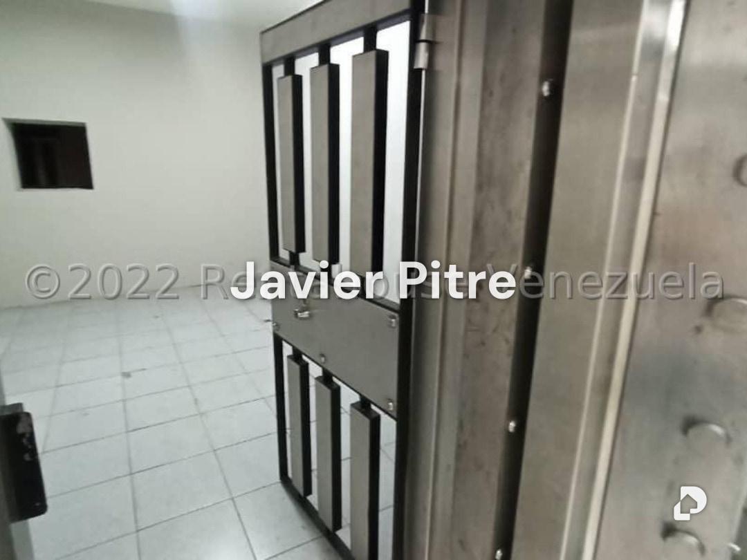 Local comercial en Santa Rosa de Lima, Caracas – 4