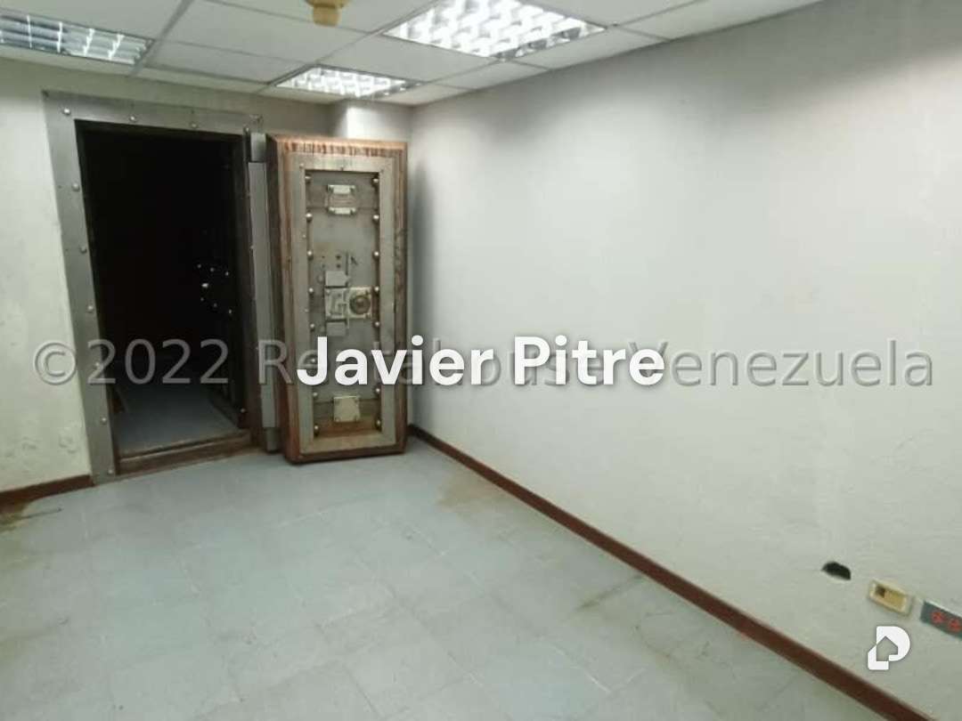 Local comercial en Santa Rosa de Lima, Caracas – 11