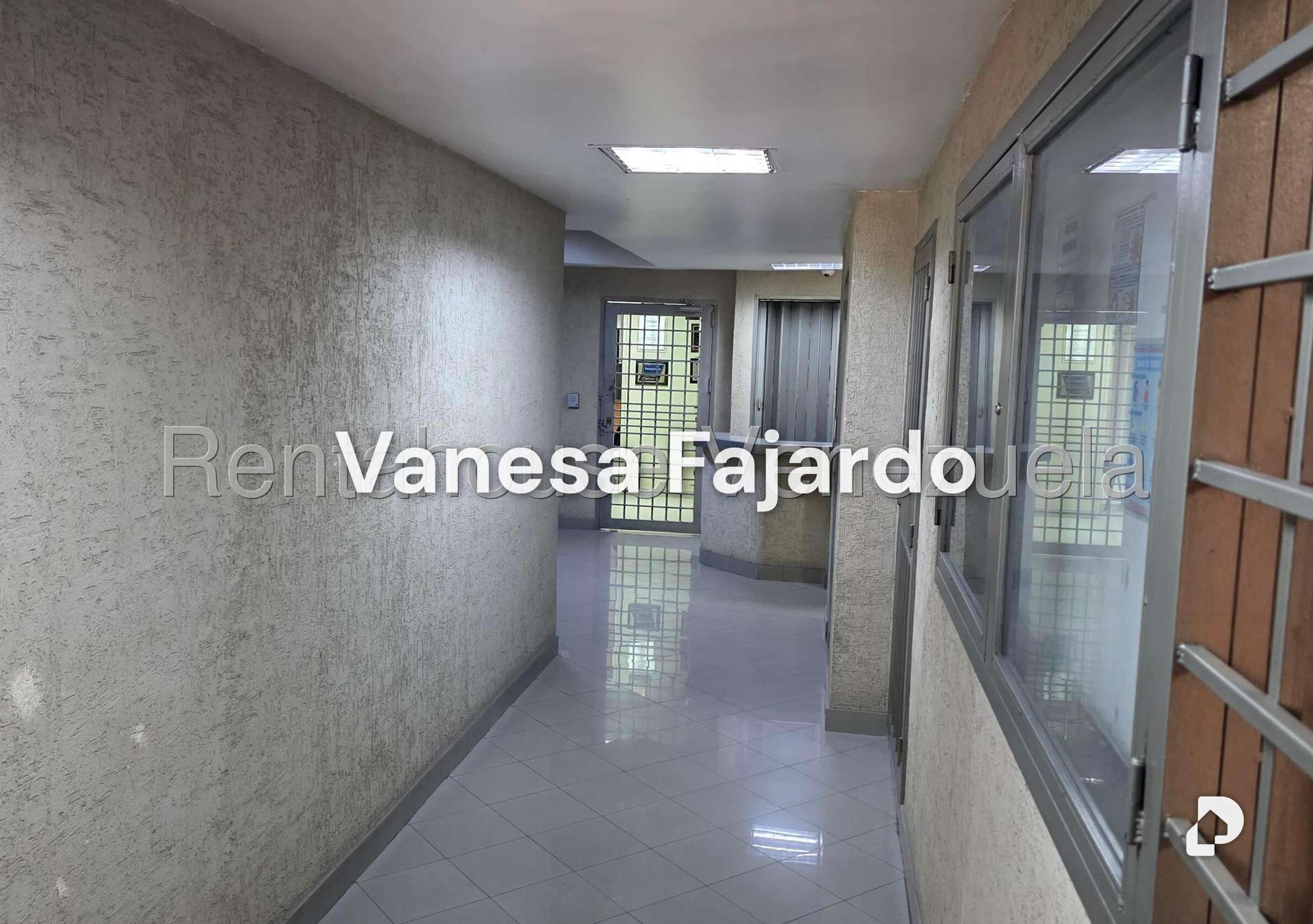 Edificio en La Trinidad, Caracas – 5