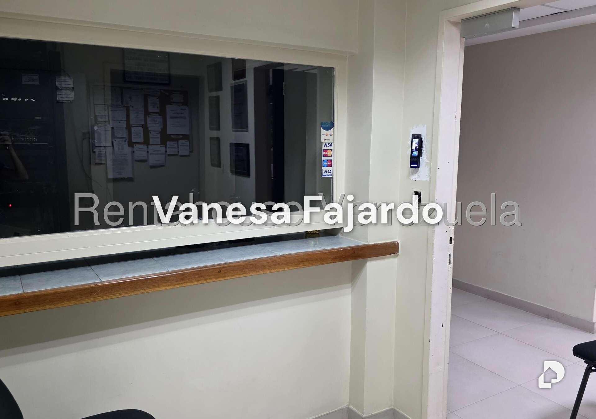 Edificio en La Trinidad, Caracas – 6