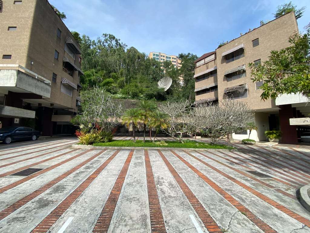 Apartamento en Las Esmeraldas, Caracas - 1