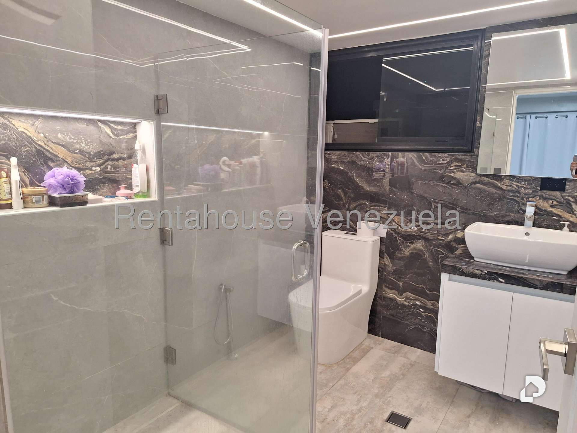 Apartamento en Terrazas del Ávila, Caracas – 28