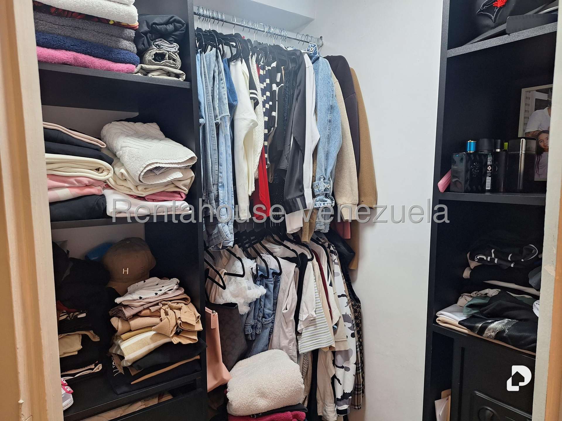 Apartamento en Terrazas del Ávila, Caracas – 25