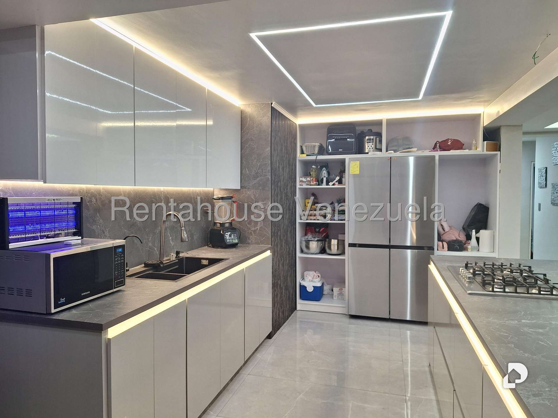 Apartamento en Terrazas del Ávila, Caracas – 11