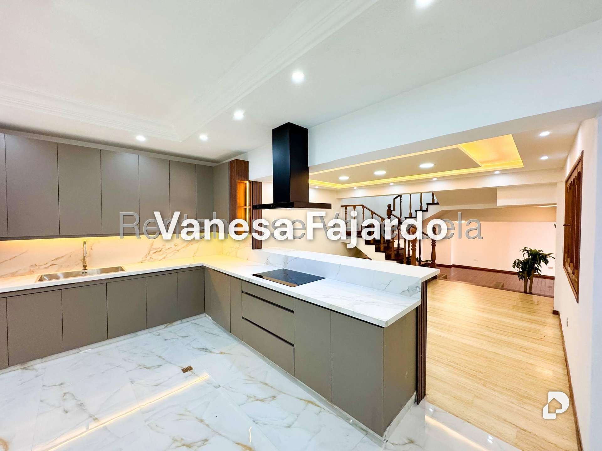 Casa en Prados del Este, Caracas – 3