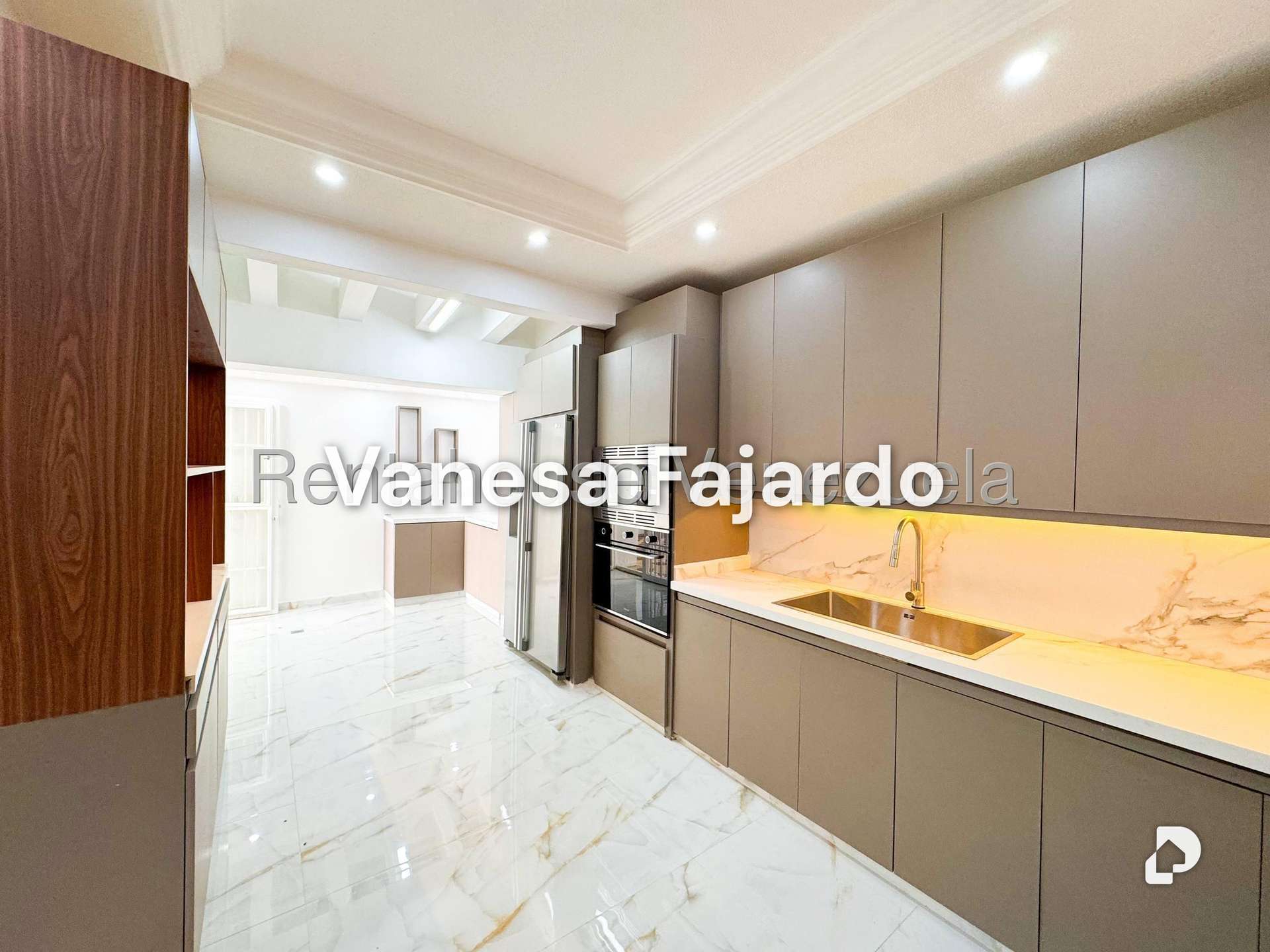 Casa en Prados del Este, Caracas – 8