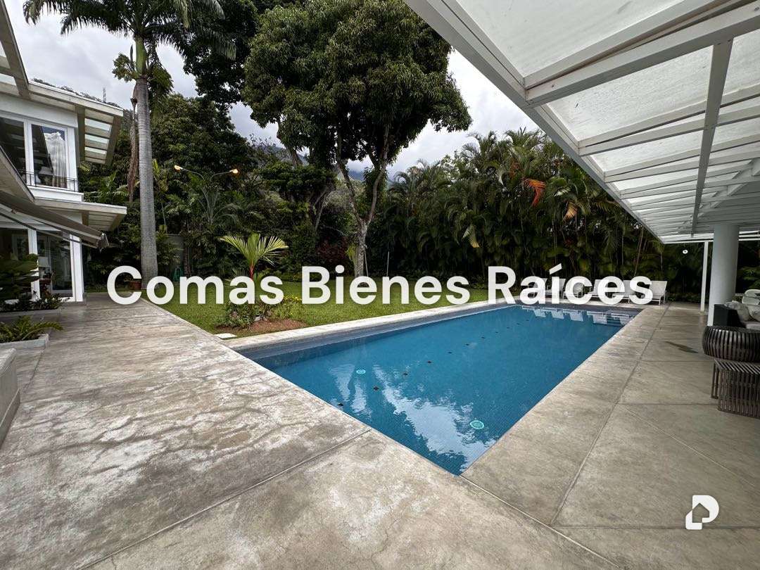 House in Country Club, Caracas – 9