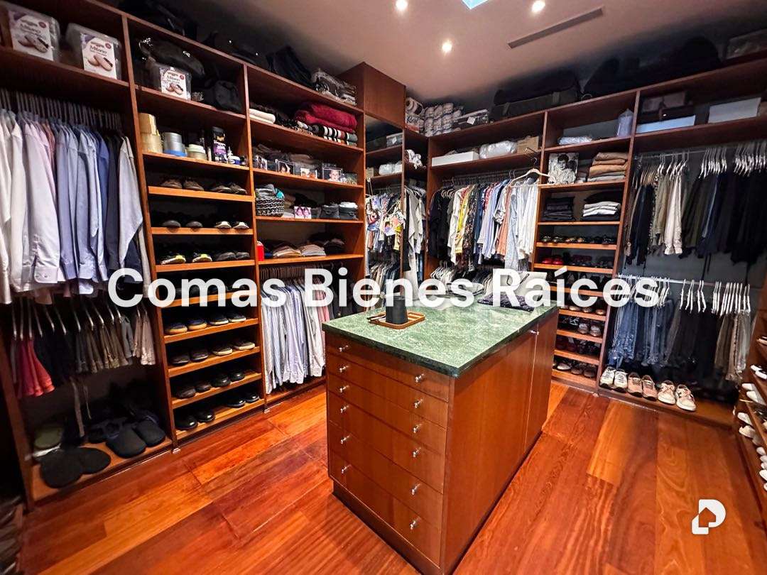 House in Country Club, Caracas – 14