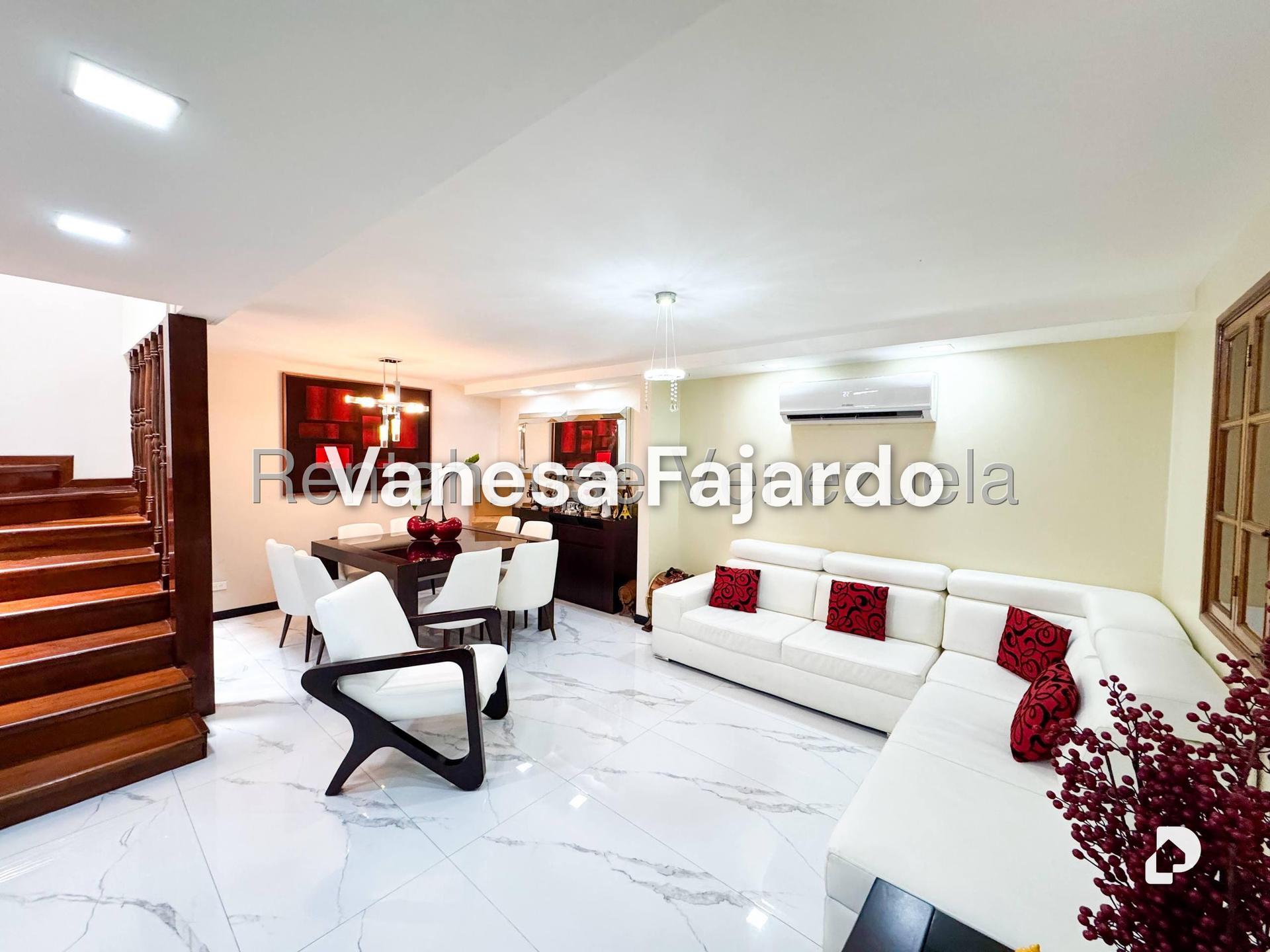 Casa en Alto Prado, Caracas – 1