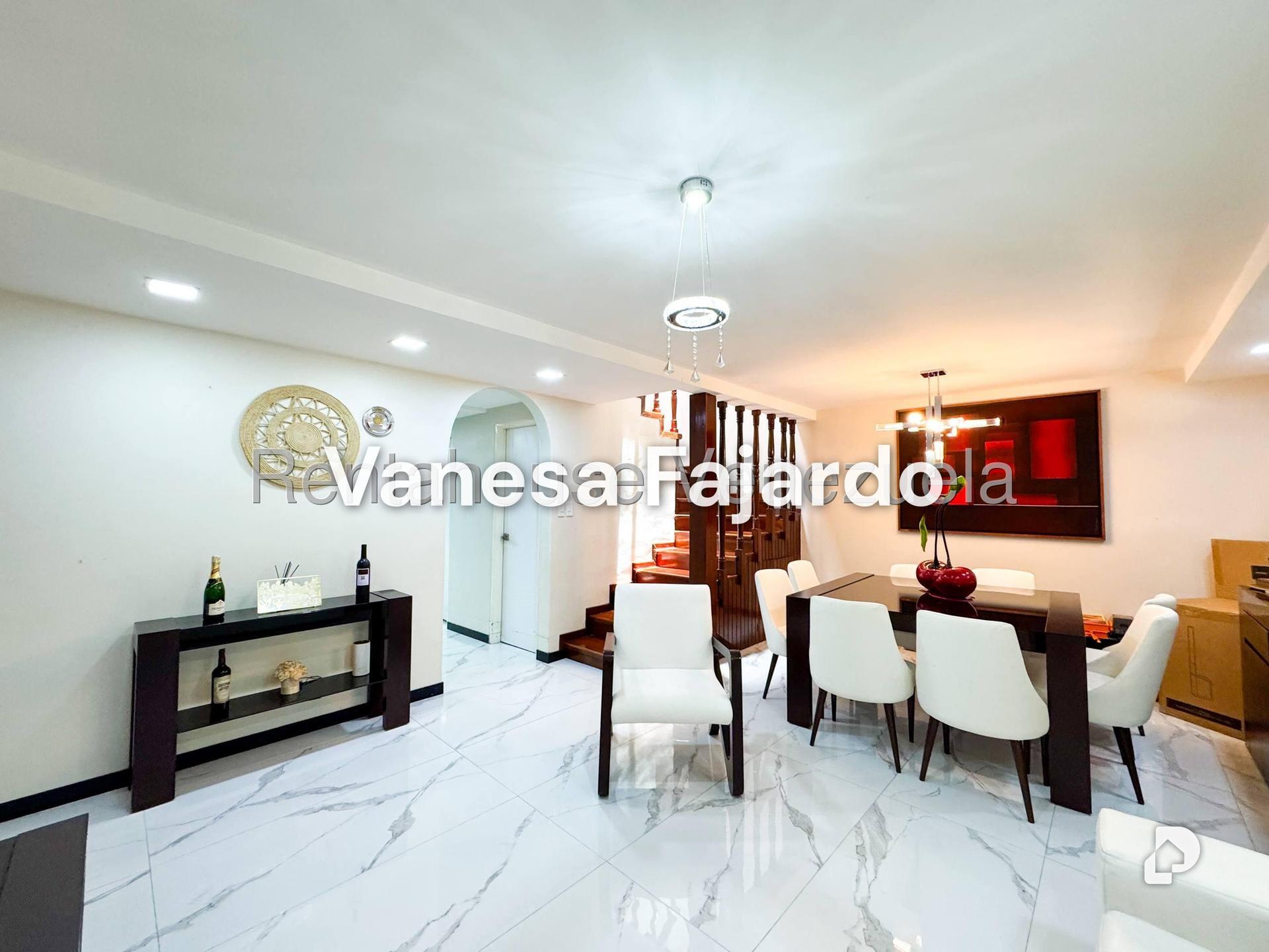 Casa en Alto Prado, Caracas – 2