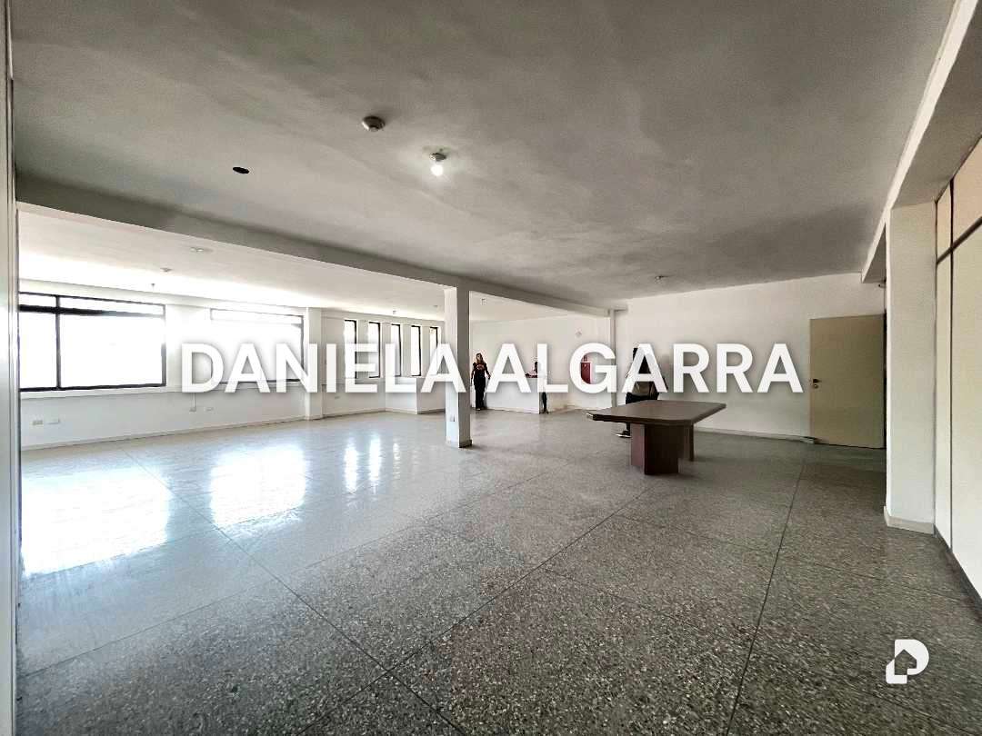 Warehouse in San Blas, Valencia – 23