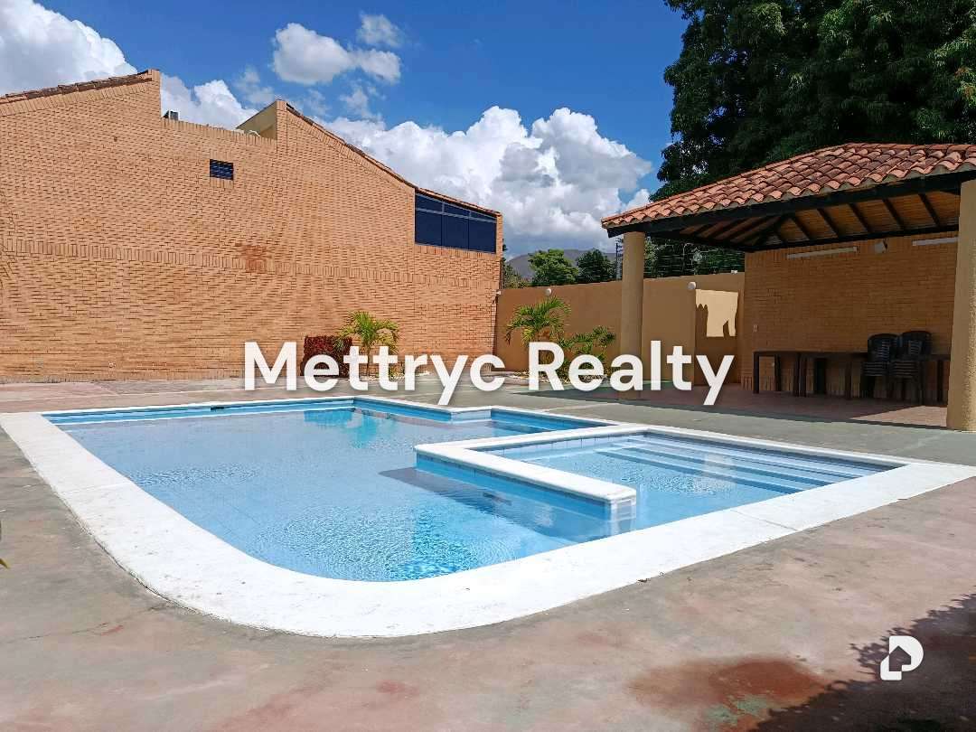 Casa en Guayabal, Valencia – 15