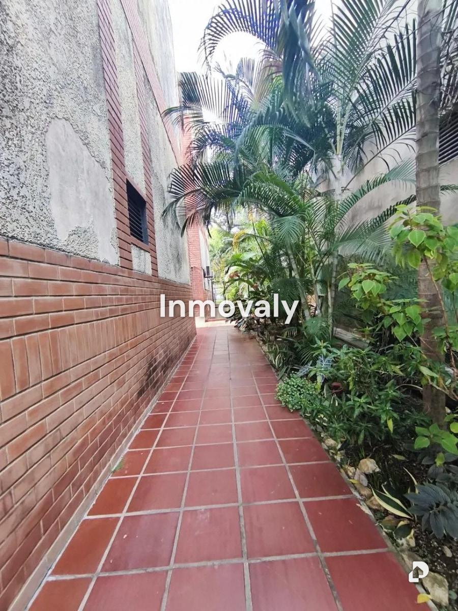 Apartamento en Clnas. de Guataparo, Valencia – 2