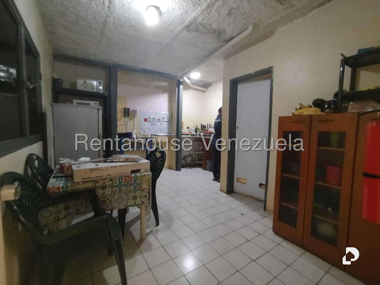 Edificio en Sarria, Caracas – 30