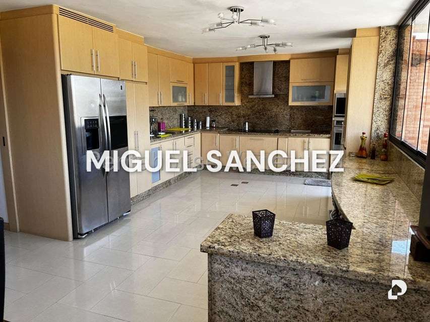 Casa en Alto Hatillo, Caracas – 9