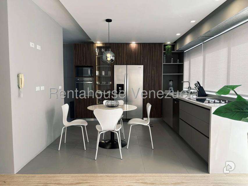 Apartamento en La Castellana, Caracas – 2